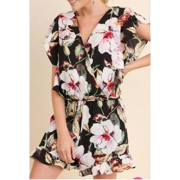 Umgee Womens Black Floral Romper Shorts Small Short Sleeve Ruffle Faux Wrap Boho - Picture 1 of 10
